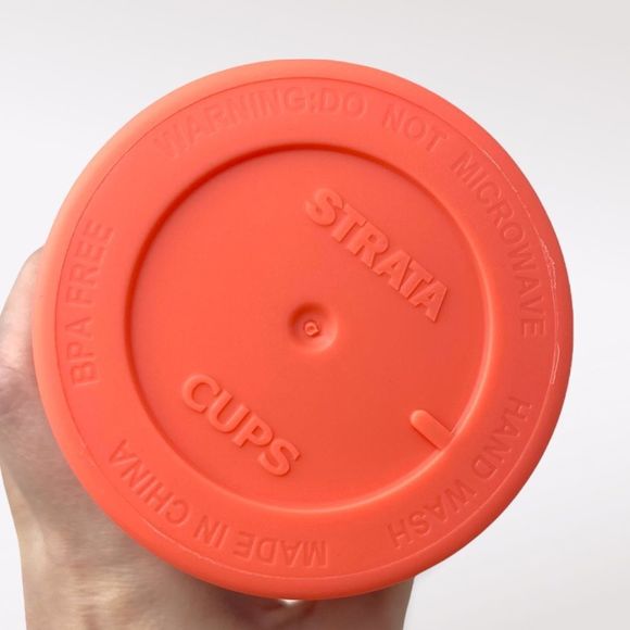 🆕 Matte Salmon Tumbler With Straw - Picture 2 of 4